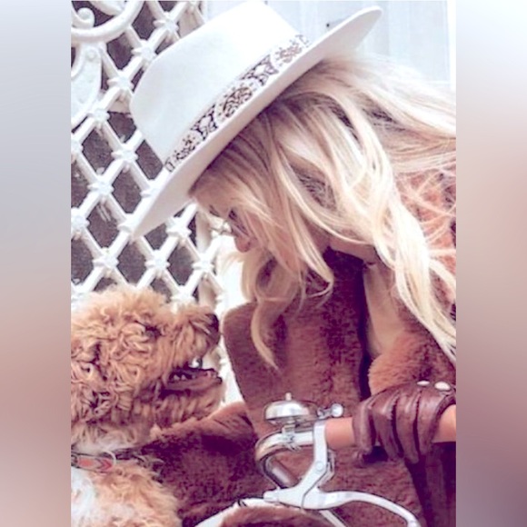 NEW Lack of Color The Beverly Fedora Hat in Ivory - Picture 8 of 11